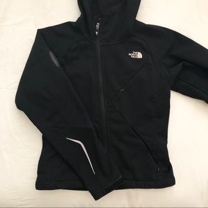 The North Face women’s windbreaker